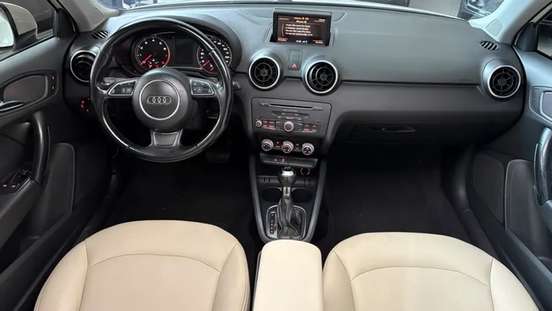 AUDI-A1-2011