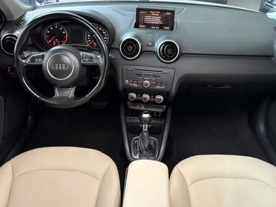 AUDI-A1-1.4 TFSI ATTRACTION 16V 122CV GASOLINA 4P AUTOMÁTICO AUDI-A1-2011