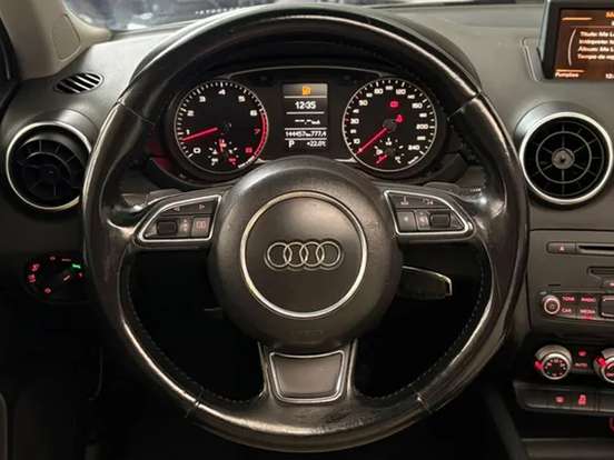 AUDI-A1-1.4 TFSI ATTRACTION 16V 122CV GASOLINA 4P AUTOMÁTICO AUDI-A1-2011