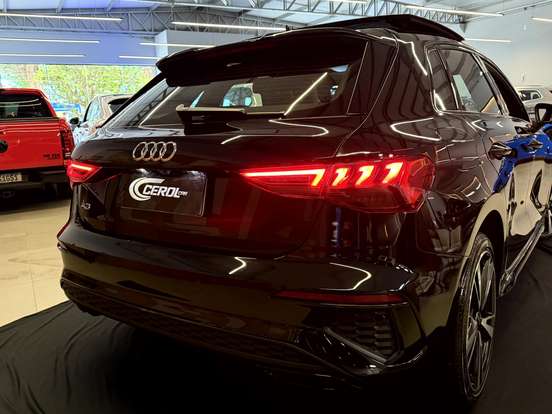 AUDI-A3-2023