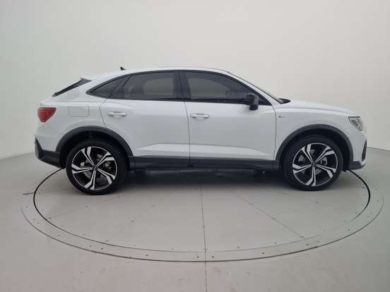 AUDI-Q3-2.0 40 TFSI GASOLINA SPORTBACK PERFORMANCE QUATTRO TIPTRONIC AUDI-Q3-2023