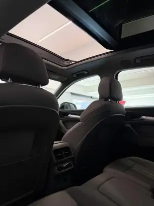 AUDI-Q5-2021
