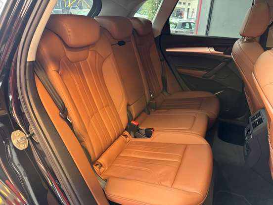 AUDI-Q5-2023