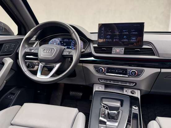 AUDI-Q5-2023