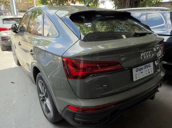 AUDI-Q5-2024