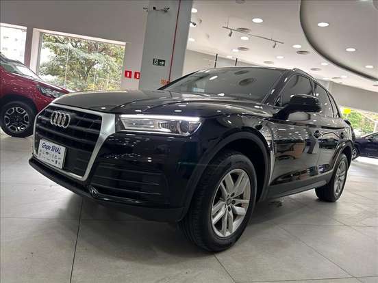 AUDI-Q5-2019