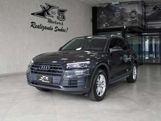 AUDI-Q5-2019