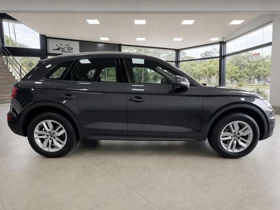AUDI-Q5-2019