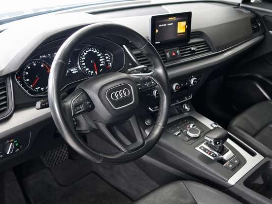 AUDI-Q5-2019