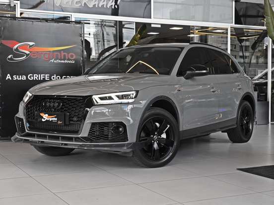 AUDI-Q5-2020