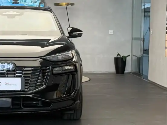 AUDI-Q6 E-TRON-100 KW ELÉTRICO PERFORMANCE BLACK QUATTRO AUDI-Q6 E-TRON-2025