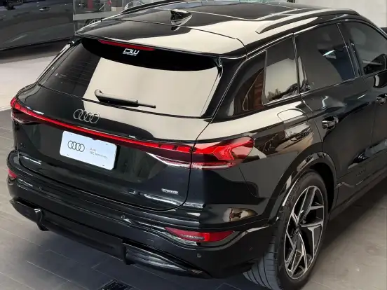 AUDI-Q6 E-TRON-100 KW ELÉTRICO PERFORMANCE BLACK QUATTRO AUDI-Q6 E-TRON-2025