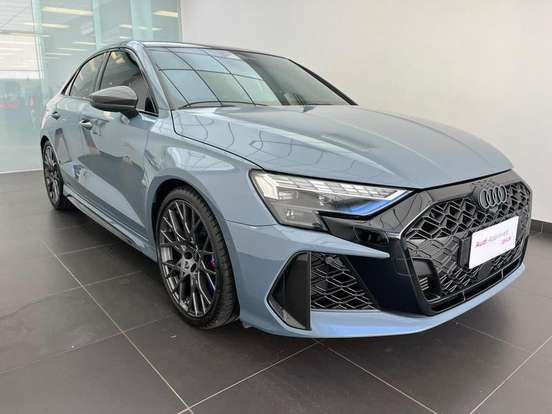 AUDI-RS3-2.5 TFSI GASOLINA SEDAN TRACK QUATTRO S-TRONIC AUDI-RS3-2025