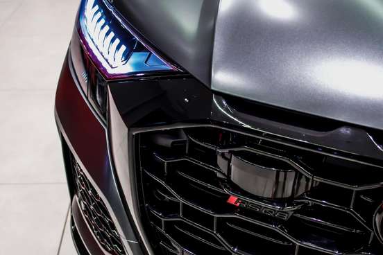 AUDI-RS4-2021