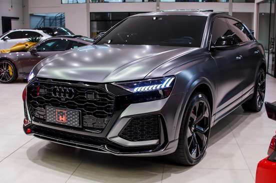 AUDI-RS4-2021