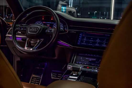 AUDI-RS4-2021