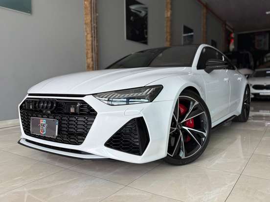 AUDI-RS7-2020