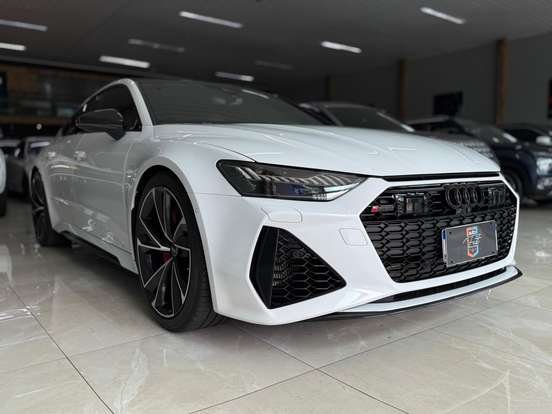 AUDI-RS7-2020