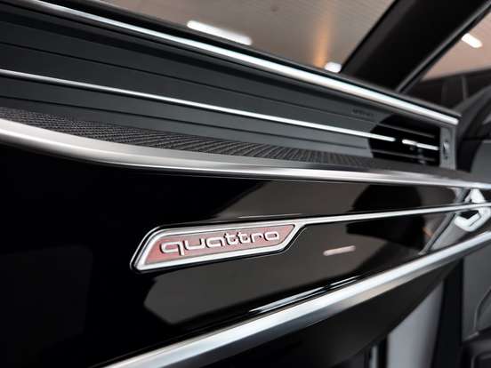 AUDI-RS7-2020