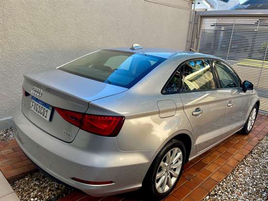 AUDI-A3-1.4 TFSI SEDAN ATTRACTION 16V GASOLINA 4P S-TRONIC AUDI-A3-2014