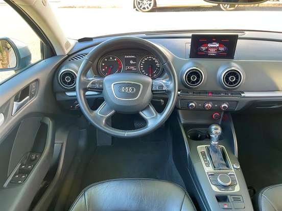 AUDI-A3-1.4 TFSI SEDAN ATTRACTION 16V GASOLINA 4P S-TRONIC AUDI-A3-2014