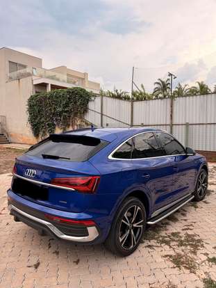 AUDI-Q5-2021