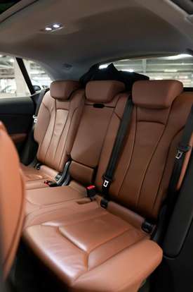AUDI-Q8-2019