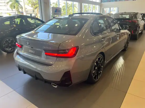 BMW-320i-2026