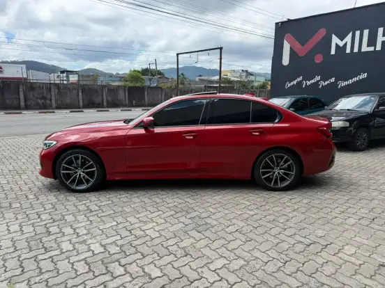 BMW-320i-2020