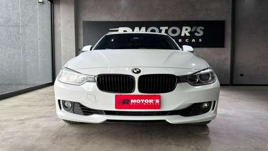 BMW-320i-2014