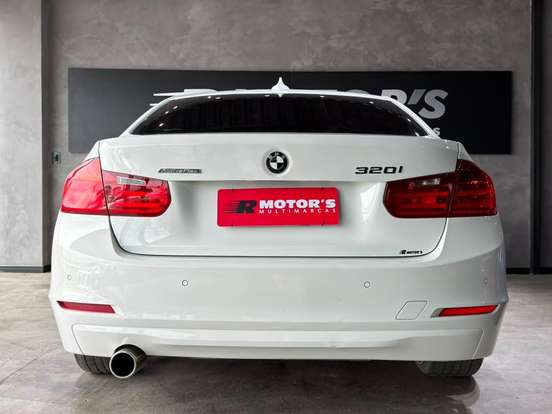 BMW-320i-2.0 16V TURBO ACTIVE FLEX 4P AUTOMÁTICO BMW-320i-2014