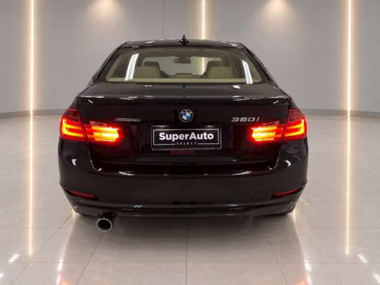BMW-320i-2015