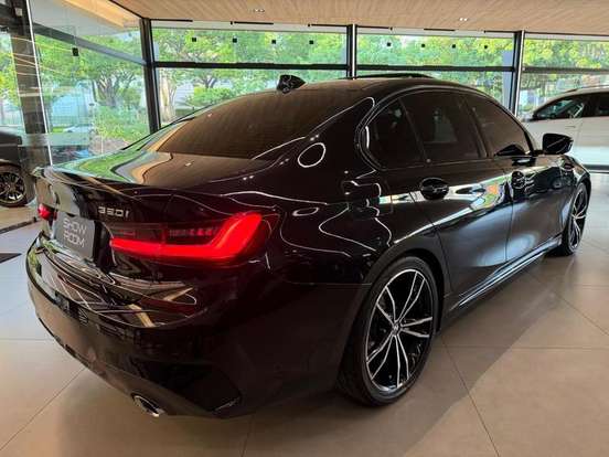 BMW-320i-2.0 16V TURBO FLEX M SPORT AUTOMÁTICO BMW-320i-2022