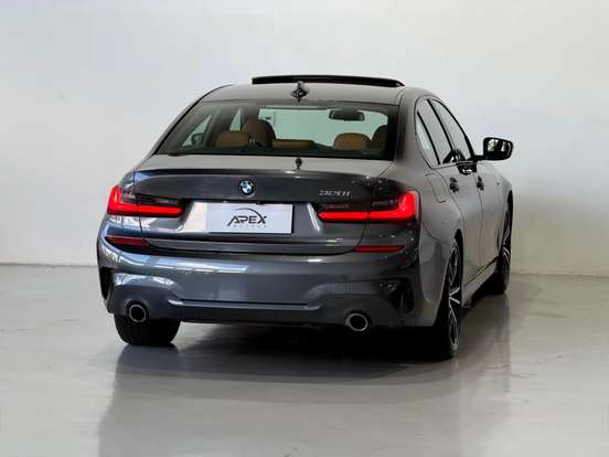 BMW-320i-2020