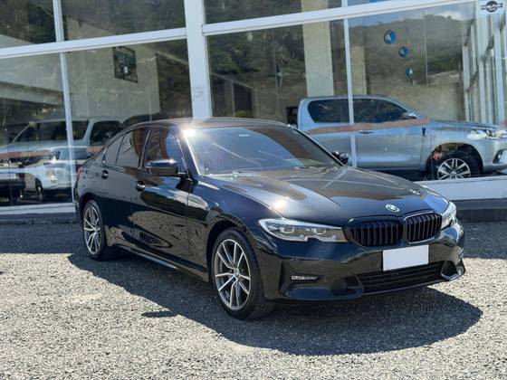 BMW 320i 2.0 16V TURBO GASOLINA SPORT AUTOMÁTICO