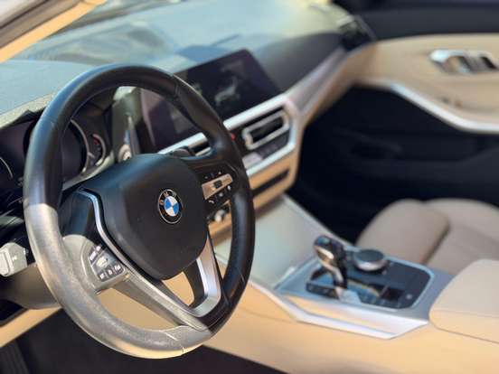 BMW-320i-2.0 16V TURBO GASOLINA SPORT AUTOMÁTICO BMW-320i-2020