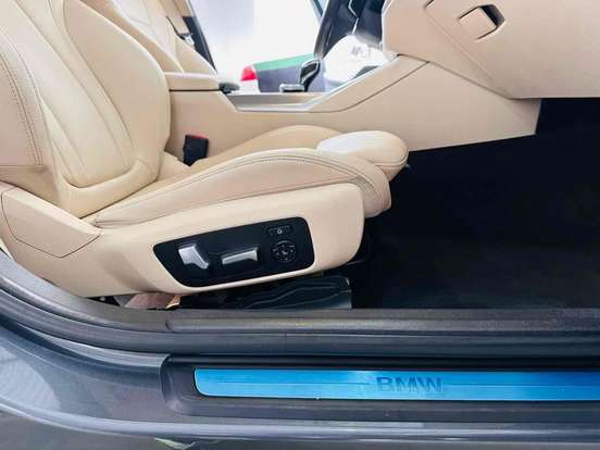 BMW-320i-2.0 16V TURBO GASOLINA SPORT GP AUTOMÁTICO BMW-320i-2019