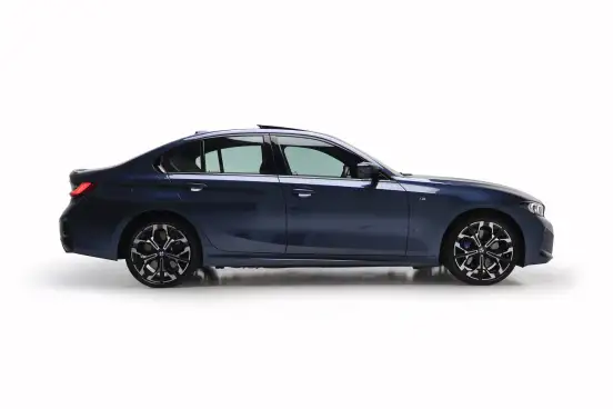 BMW-330e-2024