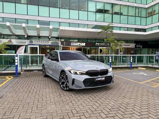 BMW-330e-2025