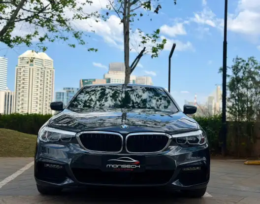 BMW-530e-2019