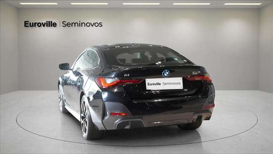 BMW-I4-2023