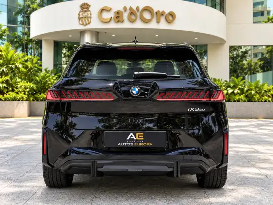 BMW-iX3-2026