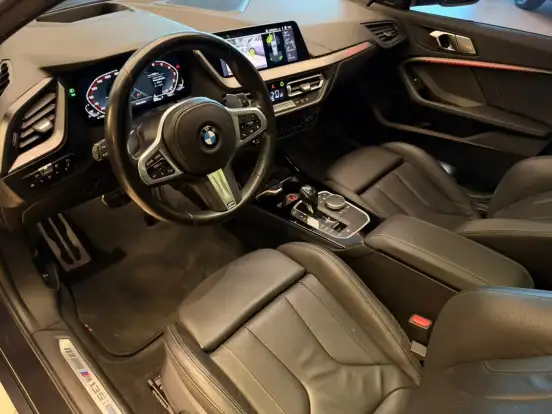 BMW-M 135i-2021