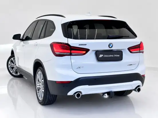 BMW-X1-2021