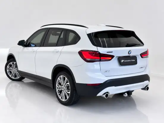 BMW-X1-2021