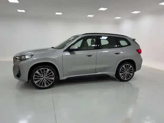 BMW-X1-2024