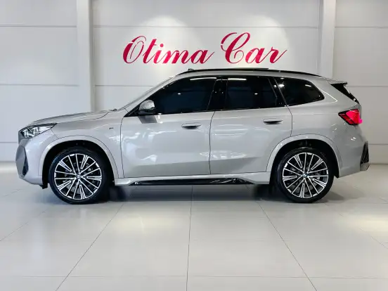BMW-X1-2024