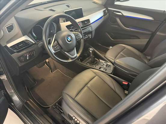 BMW-X1-2021