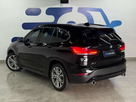BMW-X1-2021
