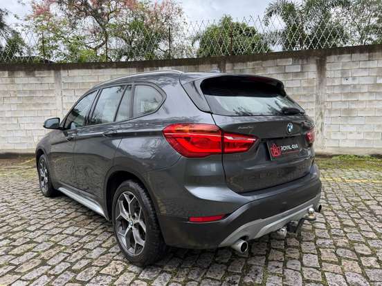 BMW-X1-2.0 16V TURBO ACTIVEFLEX SDRIVE20I X-LINE 4P AUTOMÁTICO BMW-X1-2017